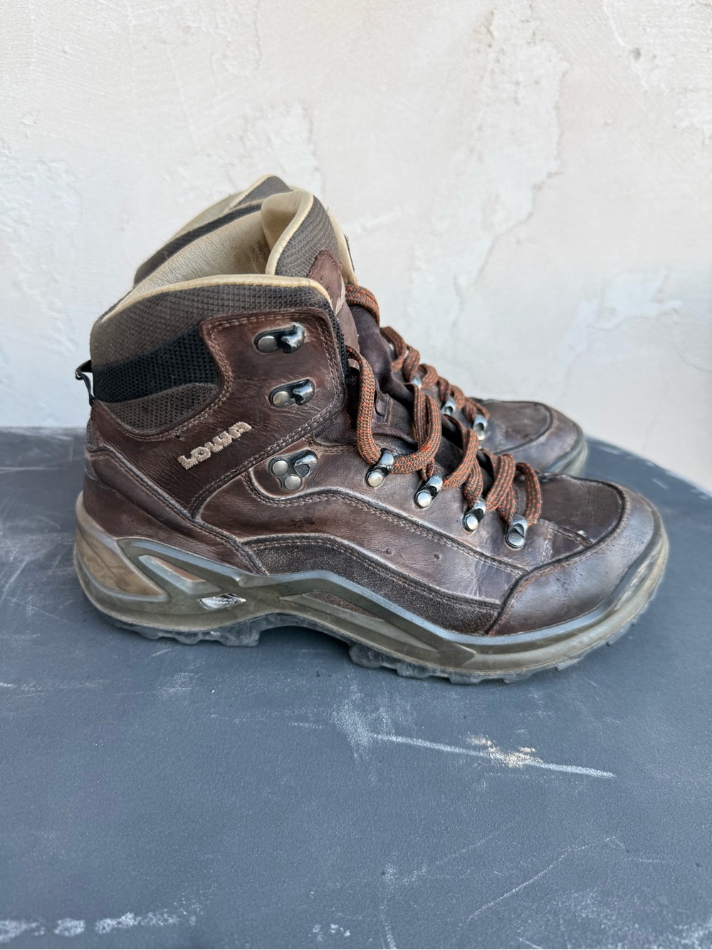 Lowa Men's Dark Brown Leather Hiking Boots with Tan Collar